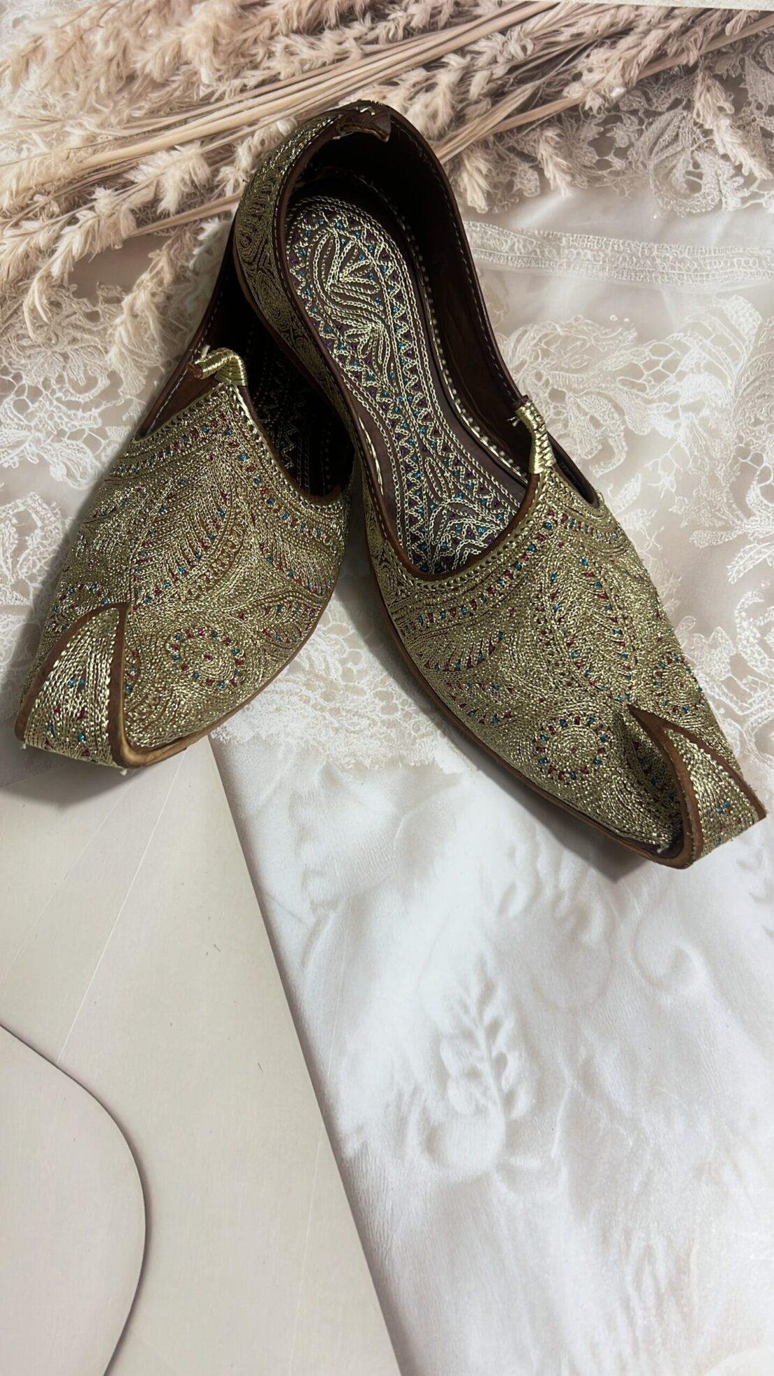 F957B6EA-1FA7-46DC-9BEB-8CDDD3DF038C Golden Khussa for men, Golden Khussa Jutti for Groom