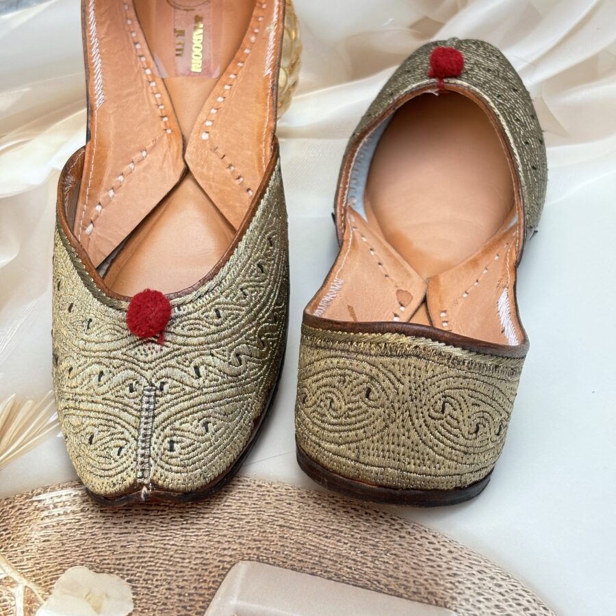 golden colour hand work jutti for women girls and ladies, handwork jutti, pure leather jutti,
