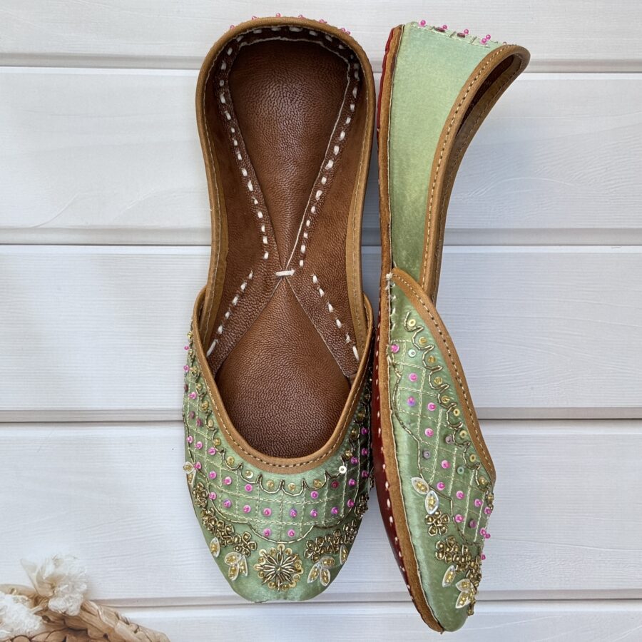 green jutti for women girls and ladies, handwork jutti, leather jutti, zardosi work matching jutti, sea green jutti, scarlet bloom juttis, printed jutti