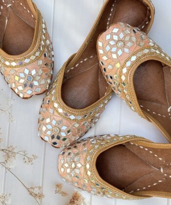 peach jutti for women girls and ladies, handwork jutti, pure leather jutti, mirror work matching jutti