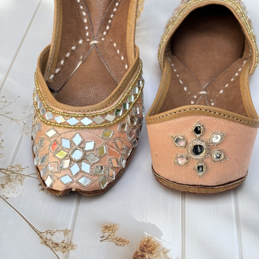 peach jutti for women girls and ladies, handwork jutti, pure leather jutti, mirror work matching jutti