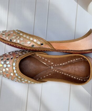 peach jutti for women girls and ladies, handwork jutti, pure leather jutti, mirror work matching jutti