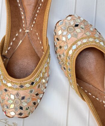 peach jutti for women girls and ladies, handwork jutti, pure leather jutti, mirror work matching jutti