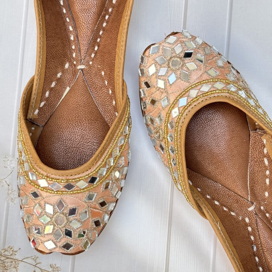 peach jutti for women girls and ladies, handwork jutti, pure leather jutti, mirror work matching jutti