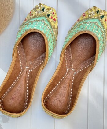 Sunlit Serenity Jutti