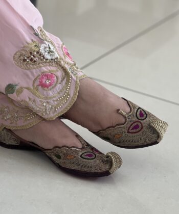 Golden Tilla Brown Antique polished Lahori Khussa