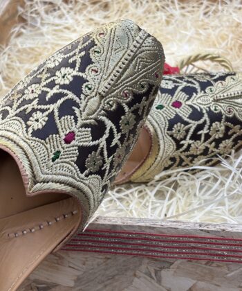 Caramel Crest Tilla Jutti for Men
