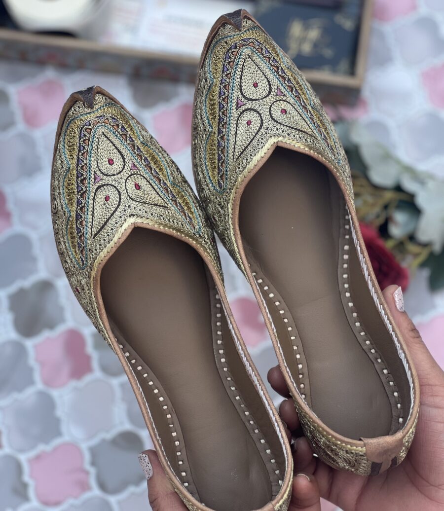 Light Golden Tilla Biba Jutti with Tiny Noke