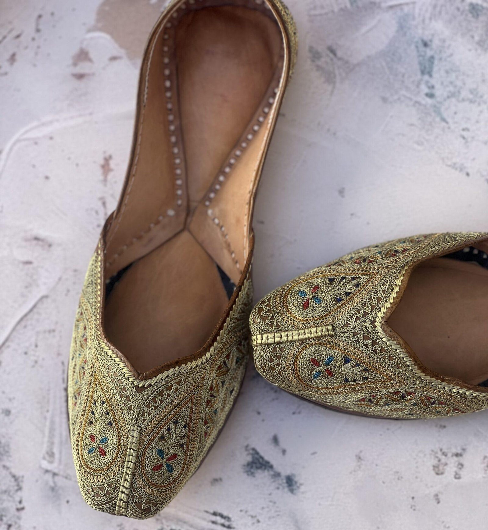 IMG_7230 golden jutti for women girls and ladies, handwork jutti, pure leather jutti, tilla work jutti, golden tilleydaar jutti
