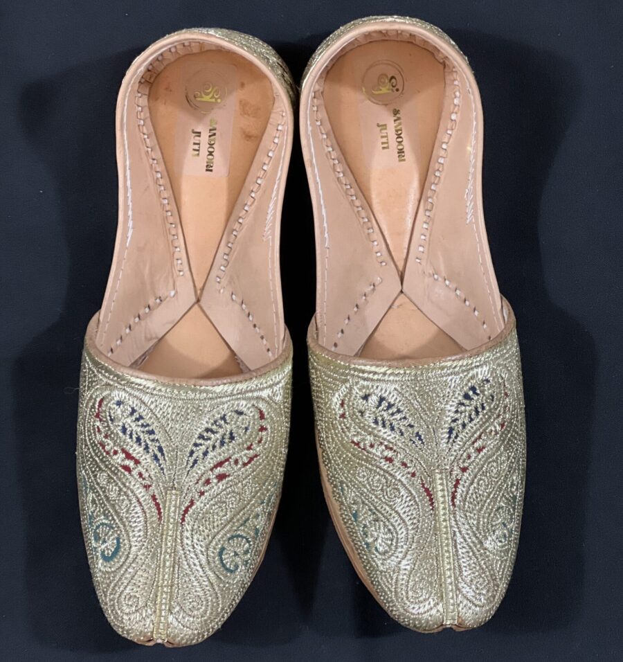 Tilleydaar Golden Jutti for Groom