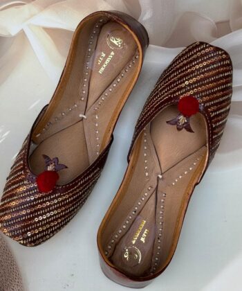 Brown leather casual jutti by Sandoori Jutti, comfortable jutti