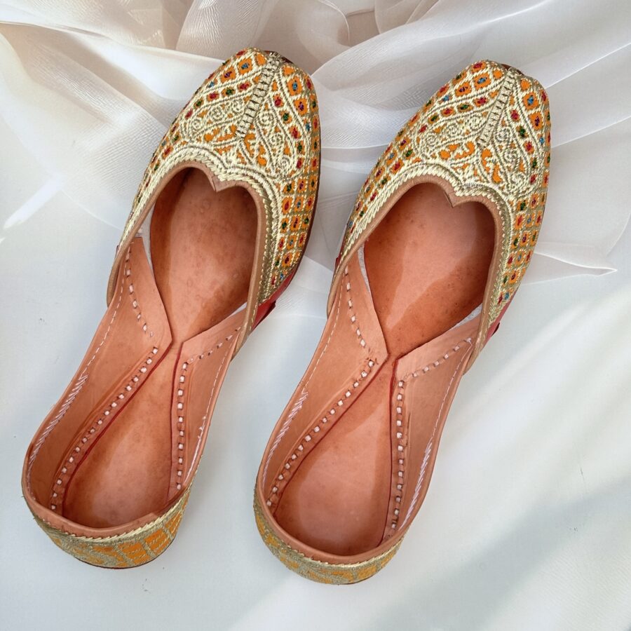 golden tilleydaar pure leather mango velvet base punjabi jutti for women