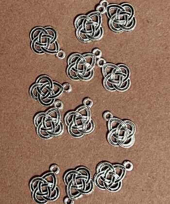 silver pendent jewelry for punjabi juti