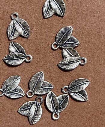double leaf design silver jewelry for punjabi jutis