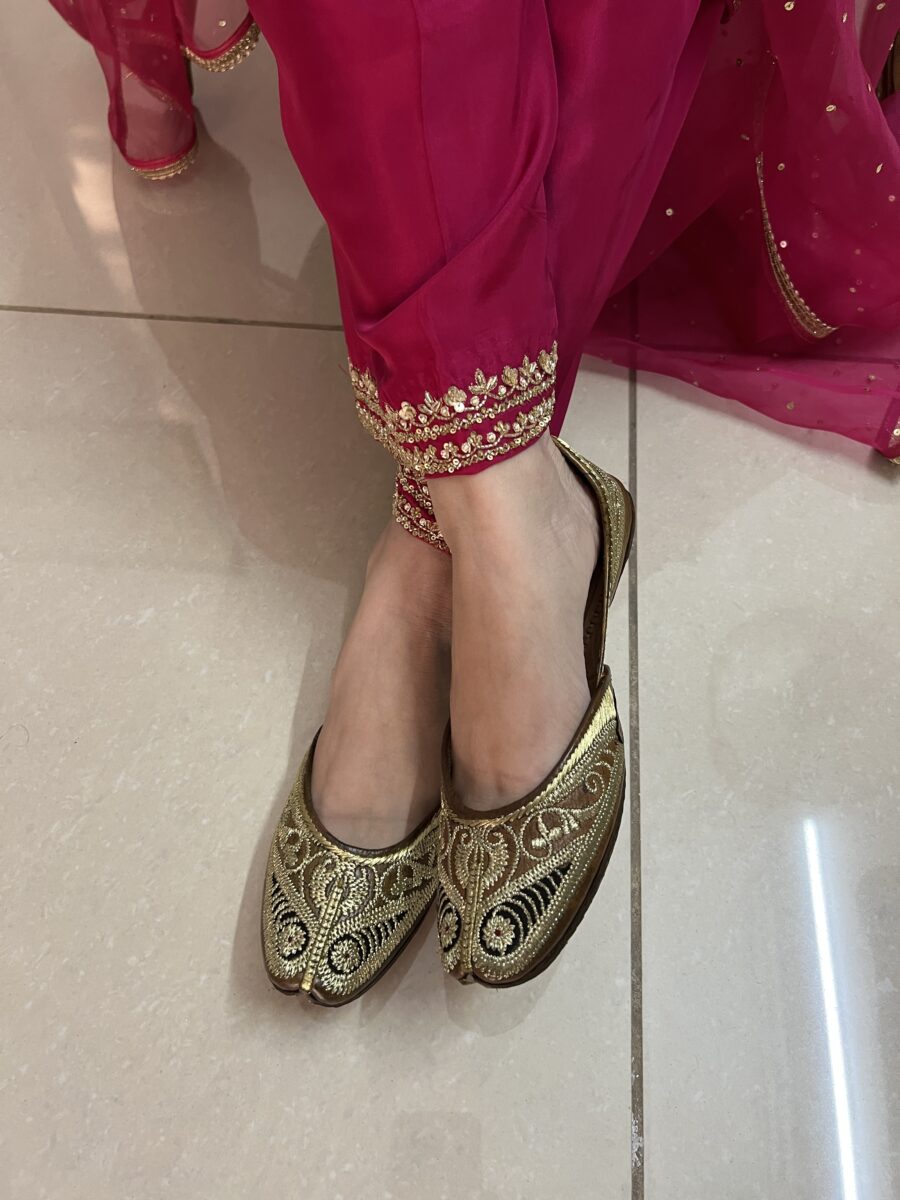 black and brown base golden tilla hand work punjabi jutti for women floral design