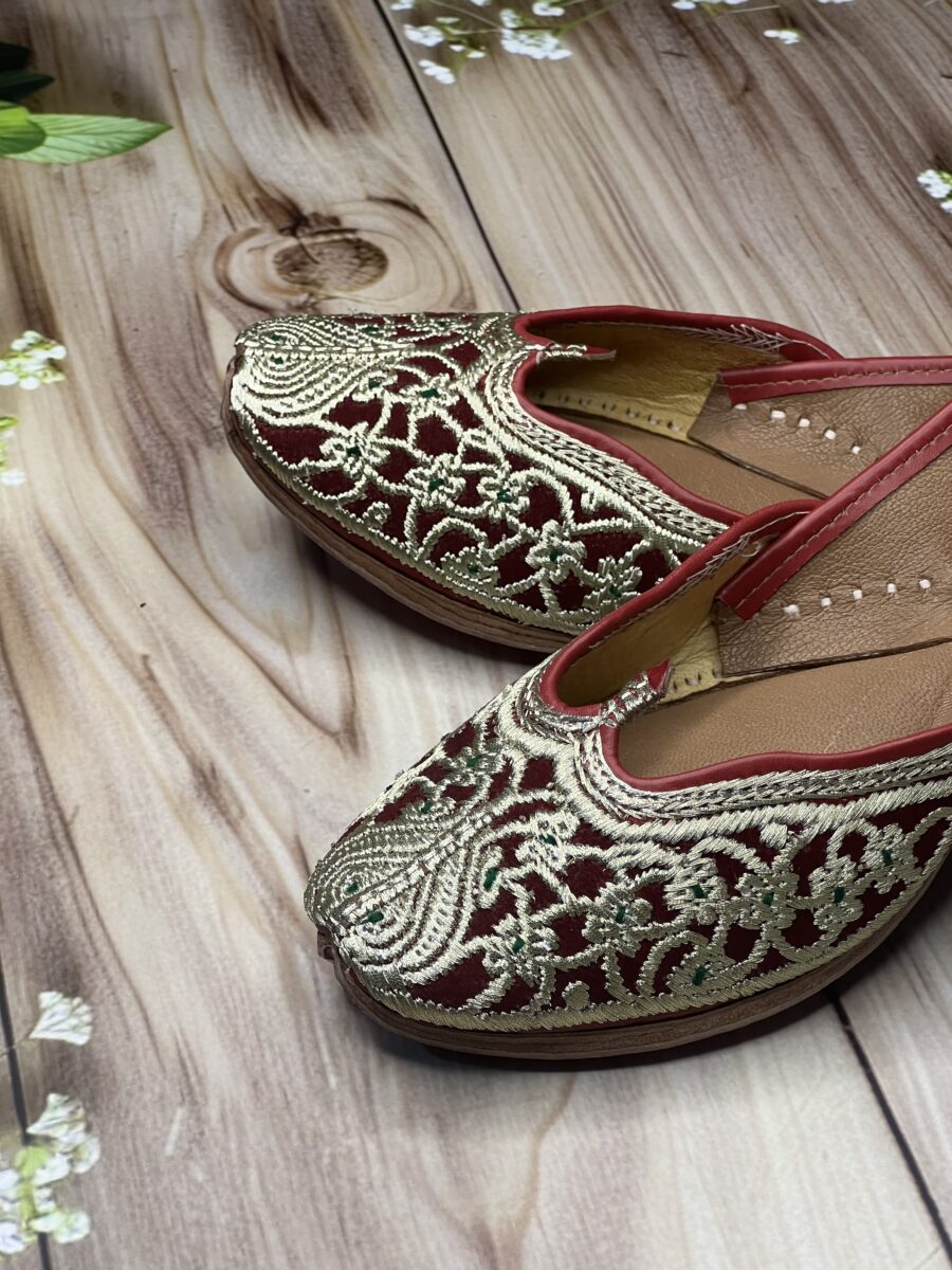 Maroon base light golden tilla hand work punjabi jutti for women