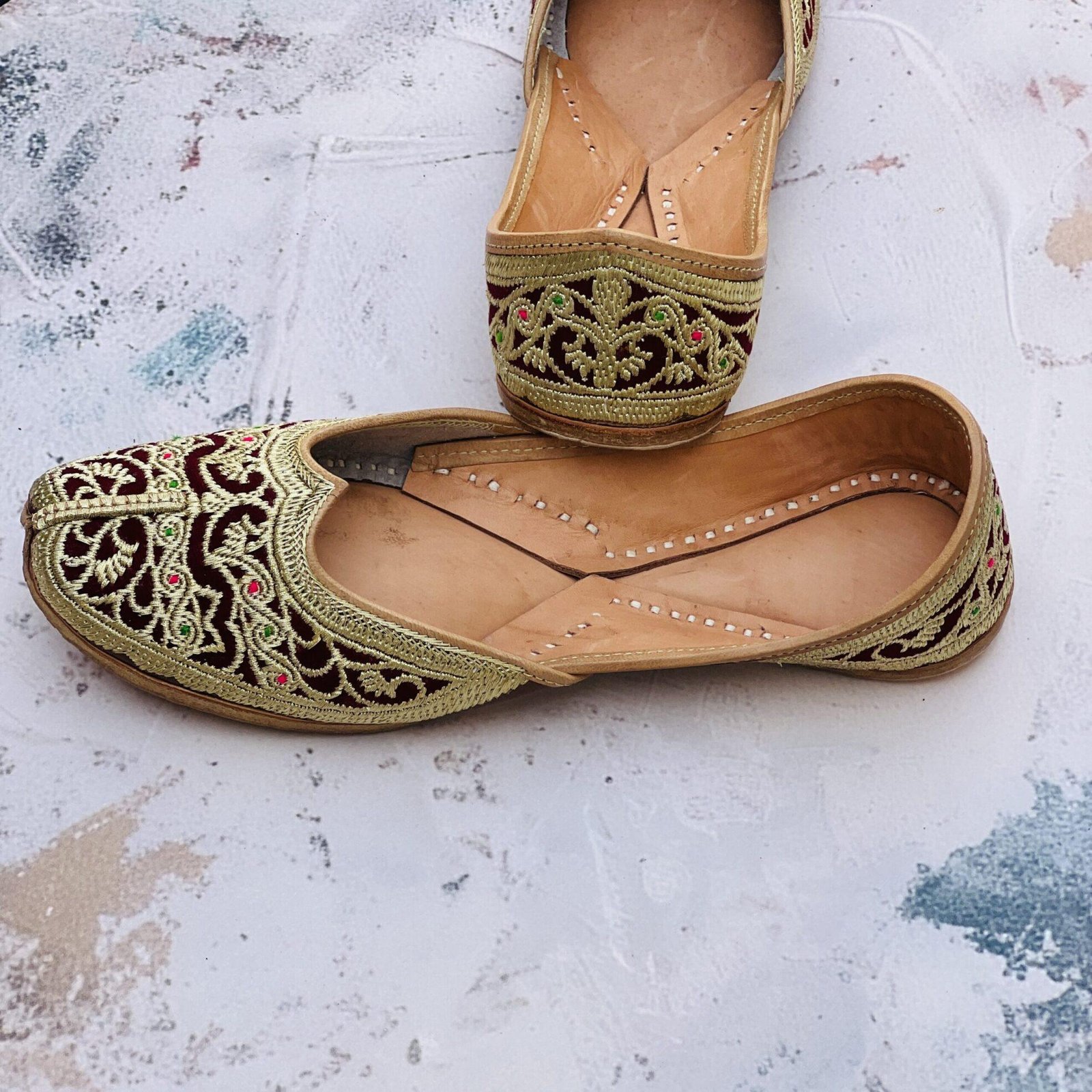 IMG_7966 Golden tilleydaar Wine colour velvet hand embroidered punjabi jutti for women