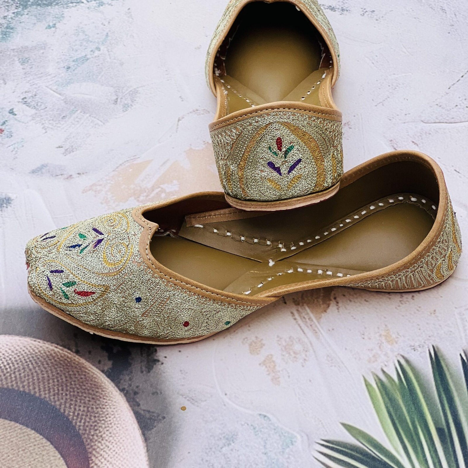 IMG_7971 golden tilleydaar pure leather punjabi jutti for women