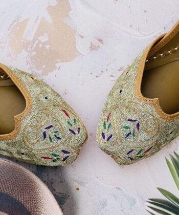 golden tilleydaar pure leather punjabi jutti for women