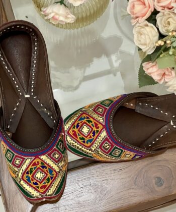 Brown pure leather super soft hand embroidered Punjabi jutti for women, kaseeda work and golden mukaish work, double cushioned jutti by sandoori, free shipping, free exchange, latest design, branded jutti