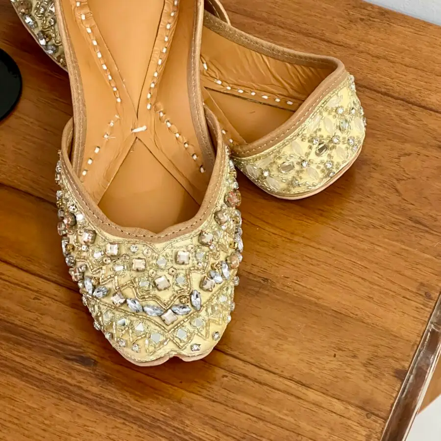 Golden diamonds and stone work hand embroidered Punjabi jutti for ladies, girls and women. Trending design, Zardosi work, double cushioned for full day comfort, pure leather handmade punjabi jutti