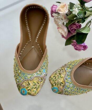 Yellow Phirozy Matching Jutti for women