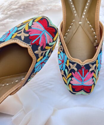 Black base hand embroidered multi coloured kashmiri embroidery Punjabi jutti for women, floral design, pure leather, double cushioned jutti by sandoori, free shipping, free exchange, latest design, branded jutti, main colours black, red, pink, maroon, green, brown, blue