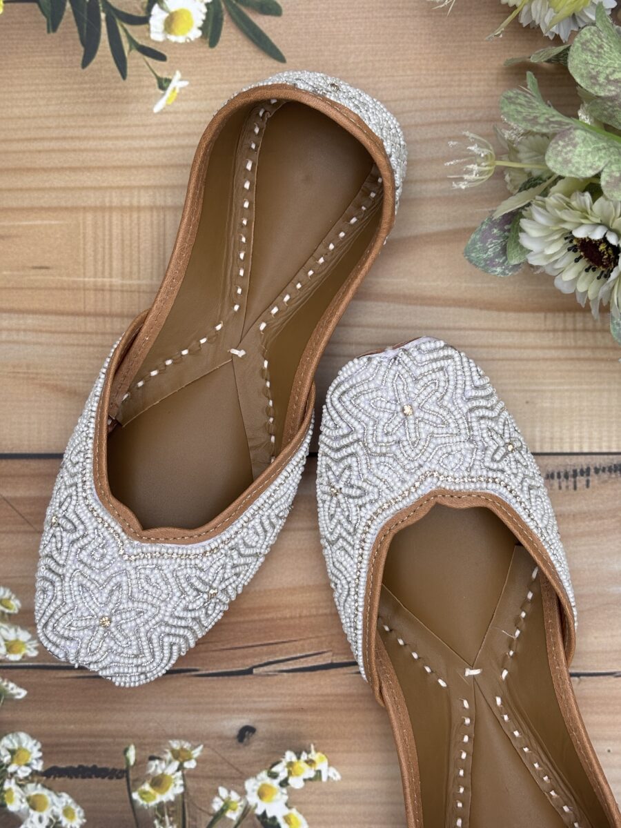 White base hand embroidered Punjabi jutti for women, star design, pure leather, double cushioned jutti by sandoori jutti, free shipping, free exchange, latest design, branded jutti, main colours white and silver