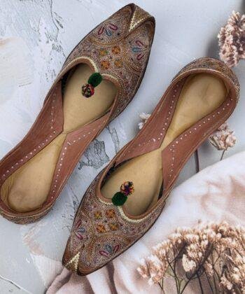 Rosegold Nokewali Khussa Jutti for women, Golden Punjabi jutti for girls, Bridal Rosegold Khussa Jutti