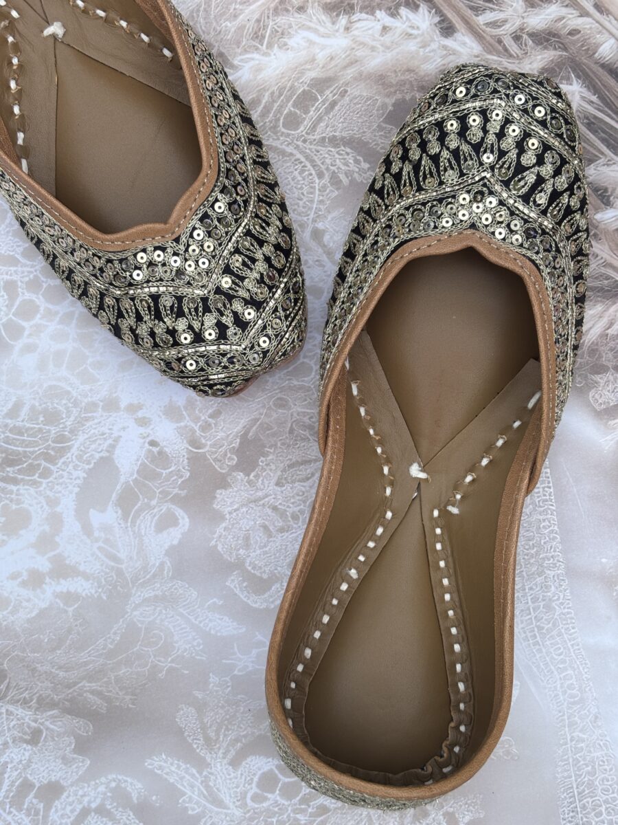 Black and golden hand embroidered Punjabi Jutti with Golden Zari sequins and pitta work, shiny and elegant Zardosi hand work traditional Indian shoe
