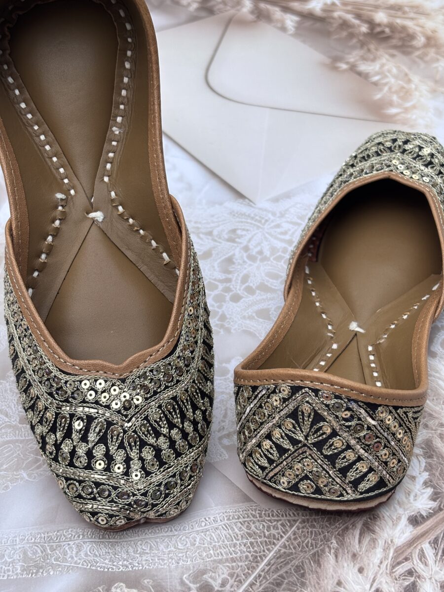 Black and golden hand embroidered Punjabi Jutti with Golden Zari sequins and pitta work, shiny and elegant Zardosi hand work traditional Indian shoe