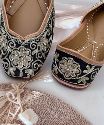 Black Zardosi handwork Jutti, Golden Tilla embroidery punjabi jutti for women