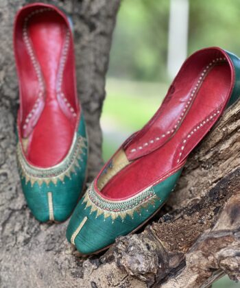 Green punjabi jutti for women, tilleydaar jutti, pakistani jutti, kasoori jutti, bridal jutti, customized jutti options, lahori jutti,