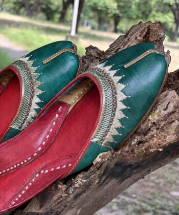 Green punjabi jutti for women, tilleydaar jutti, pakistani jutti, kasoori jutti, bridal jutti, customized jutti options, lahori jutti,