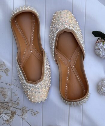 off white jutti, cream jutti for women, beige jutti, white pearls and tassels