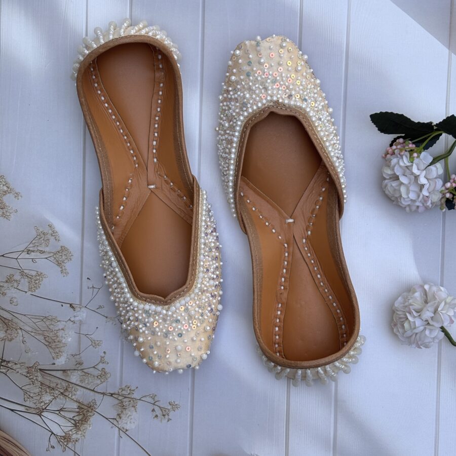 off white jutti, cream jutti for women, beige jutti, white pearls and tassels