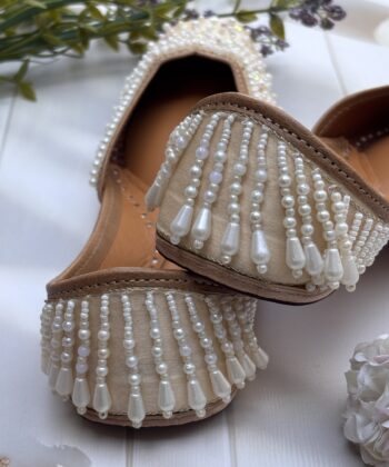 off white jutti, cream jutti for women, beige jutti, white pearls and tassels