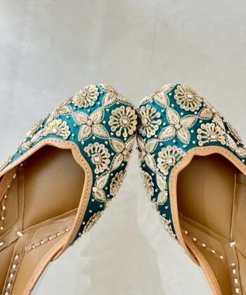 Green Jutti for women, Golden dabka hand work jutti for ladies