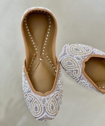 White Pearls jutti for women