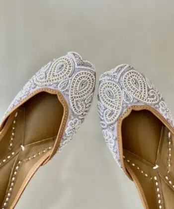 White Pearls jutti for women