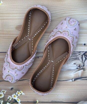 pastel pink jutti, baby pink