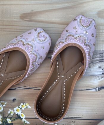 pastel pink jutti, baby pink