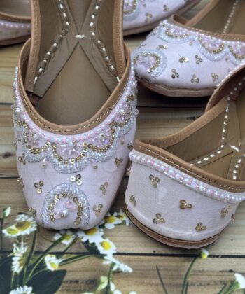pastel pink jutti, baby pink