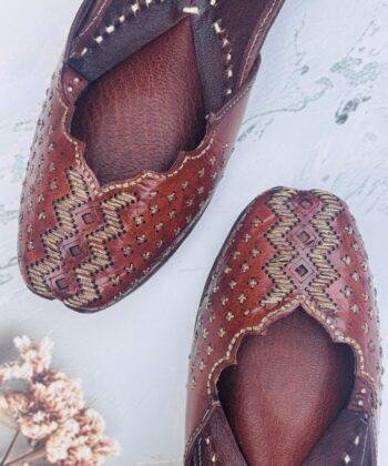 Everyday Comfort Juttis for ladies : Brown Juttis with Golden Tilla Handwork