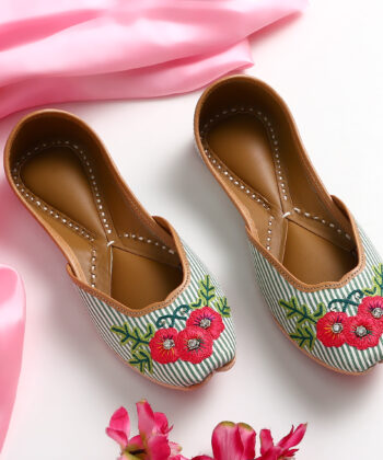 Stripes and Roses Green punjabi jutti, khussa, mojari, mojri, mojdi, mojadi,
