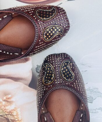 Everyday Comfort Juttis for ladies : Brown Juttis with Golden Tilla Handwork