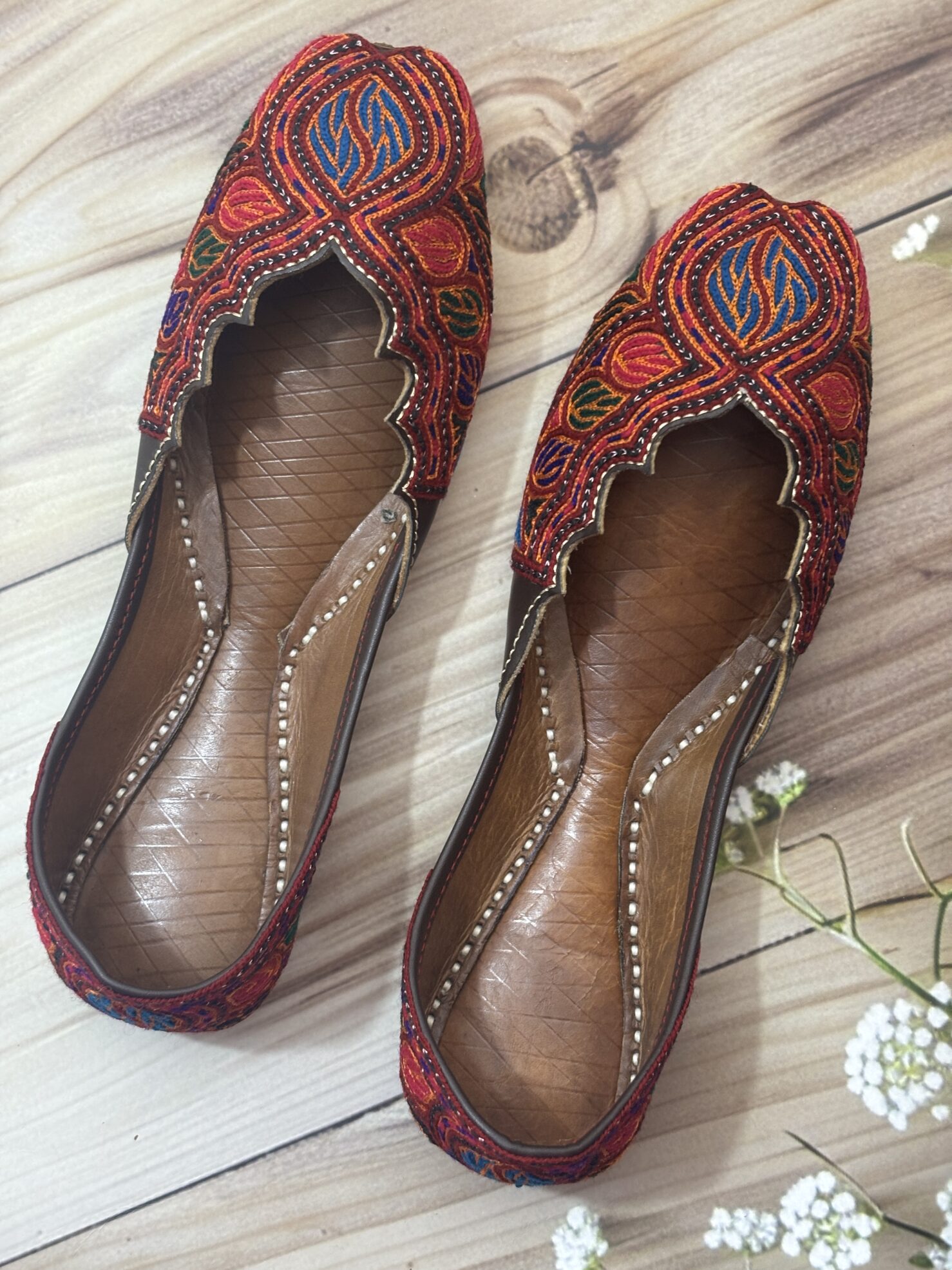 IMG_9616 Bold Summery Jooti pure leather cutwork design handwork juti