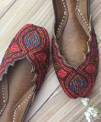 Bold Summery Jooti pure leather cutwork design handwork juti