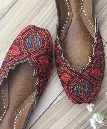 Bold Summery Jooti pure leather cutwork design handwork juti