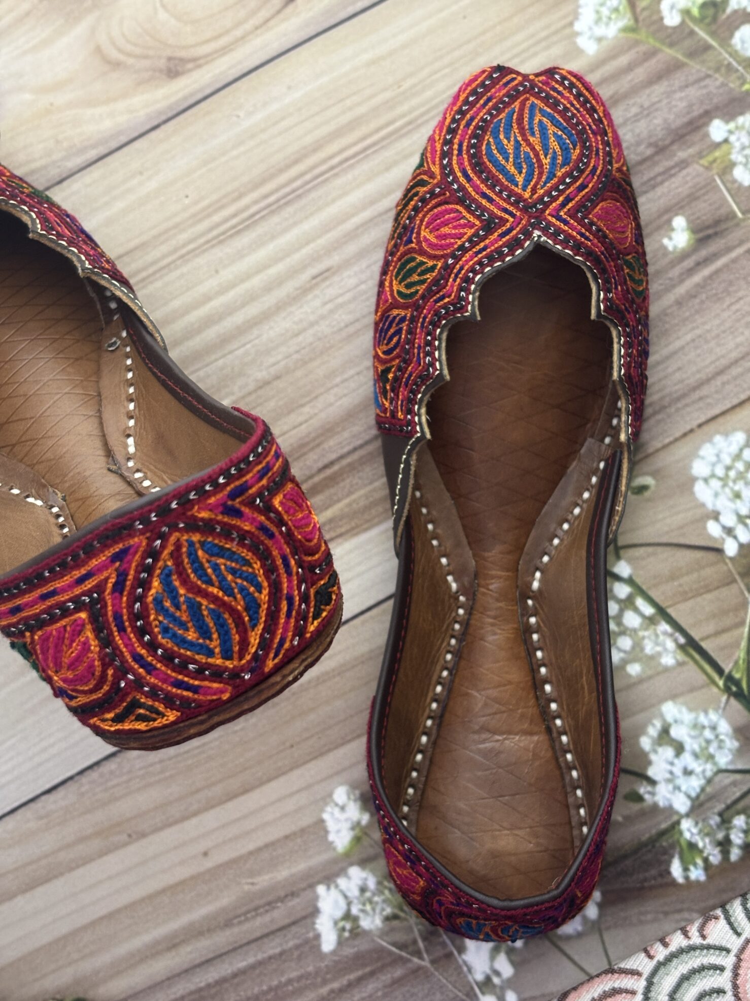 IMG_9620 Bold Summery Jooti pure leather cutwork design handwork juti